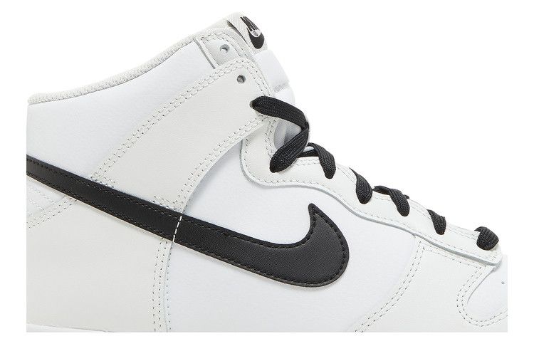 Nike Dunk High Reverse Panda