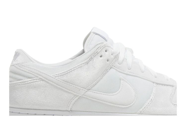 Nike Dunk Low Dover Street Market Triple White Velvet