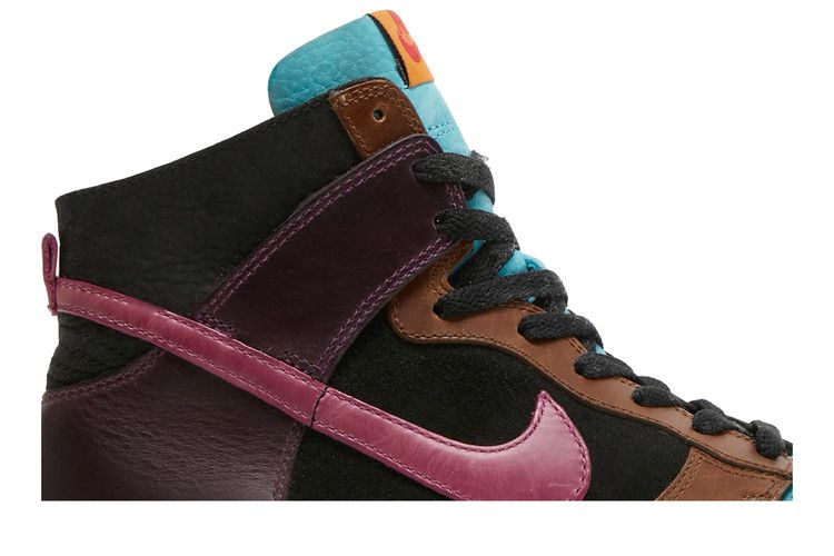 Nike Dunk High Undefeated