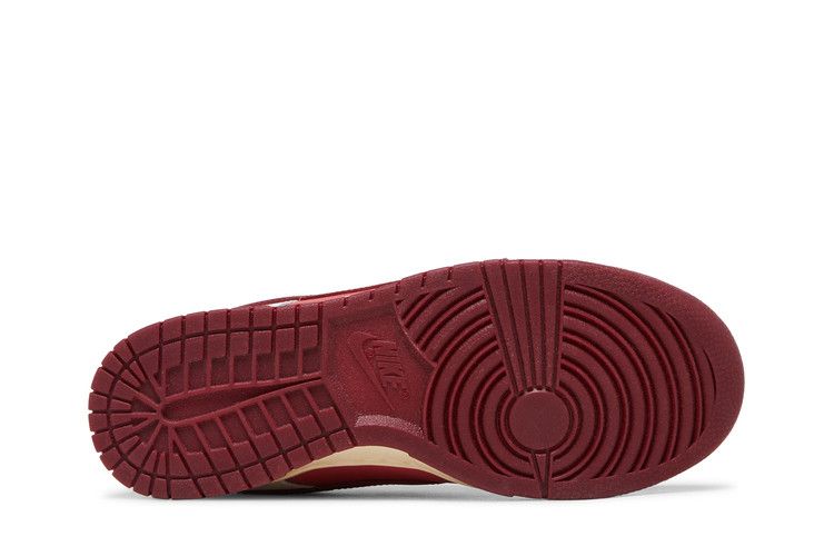 Nike Dunk Low Valentine's Day 2024 Alternate (Women's)