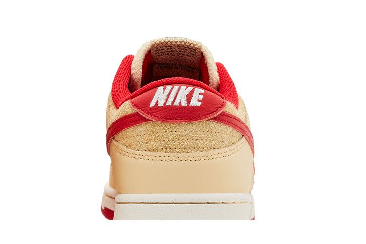 Nike Dunk Low Retro SE Strawberry Waffle