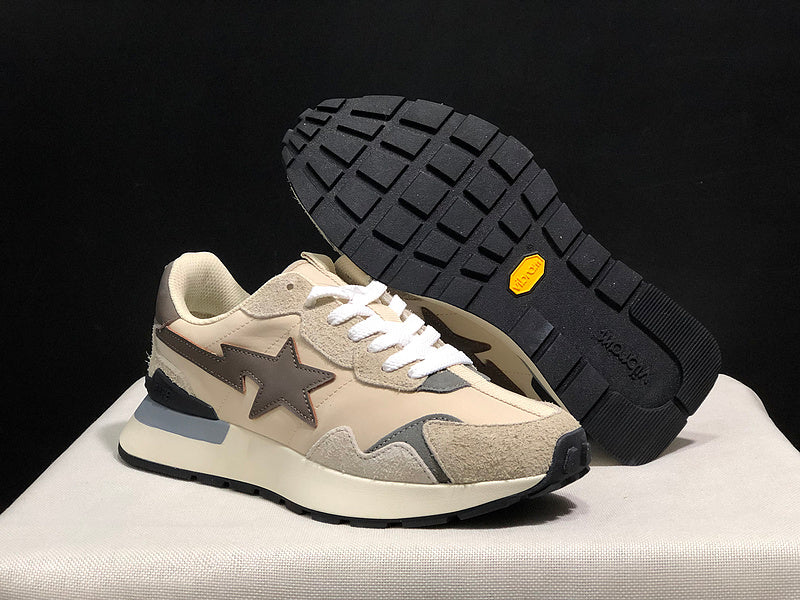 BAPE Low-Top Sneakers - Beige/Brown