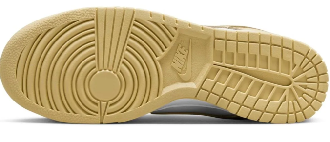 Nike Dunk Low “Team Gold”