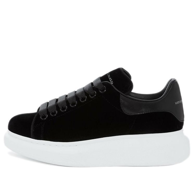 (WMNS) Alexander McQueen Oversized Sneaker 'Black Suede' 482142W4FKT1000 #